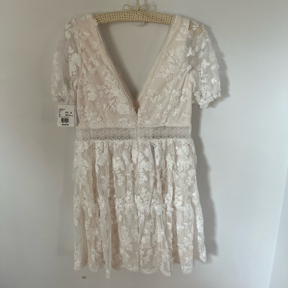 New David’s Bridal Wedding Dress with tags on - Picture 3 of 5